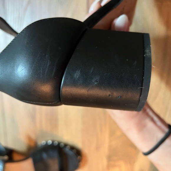 Valentino Black Leather Soul Rockstud Ankle Strap Block Heel Sandals Size 38 - Picture 8 of 16